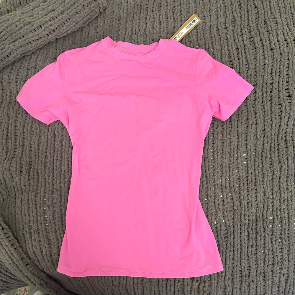 Skims fits everybody t shirt